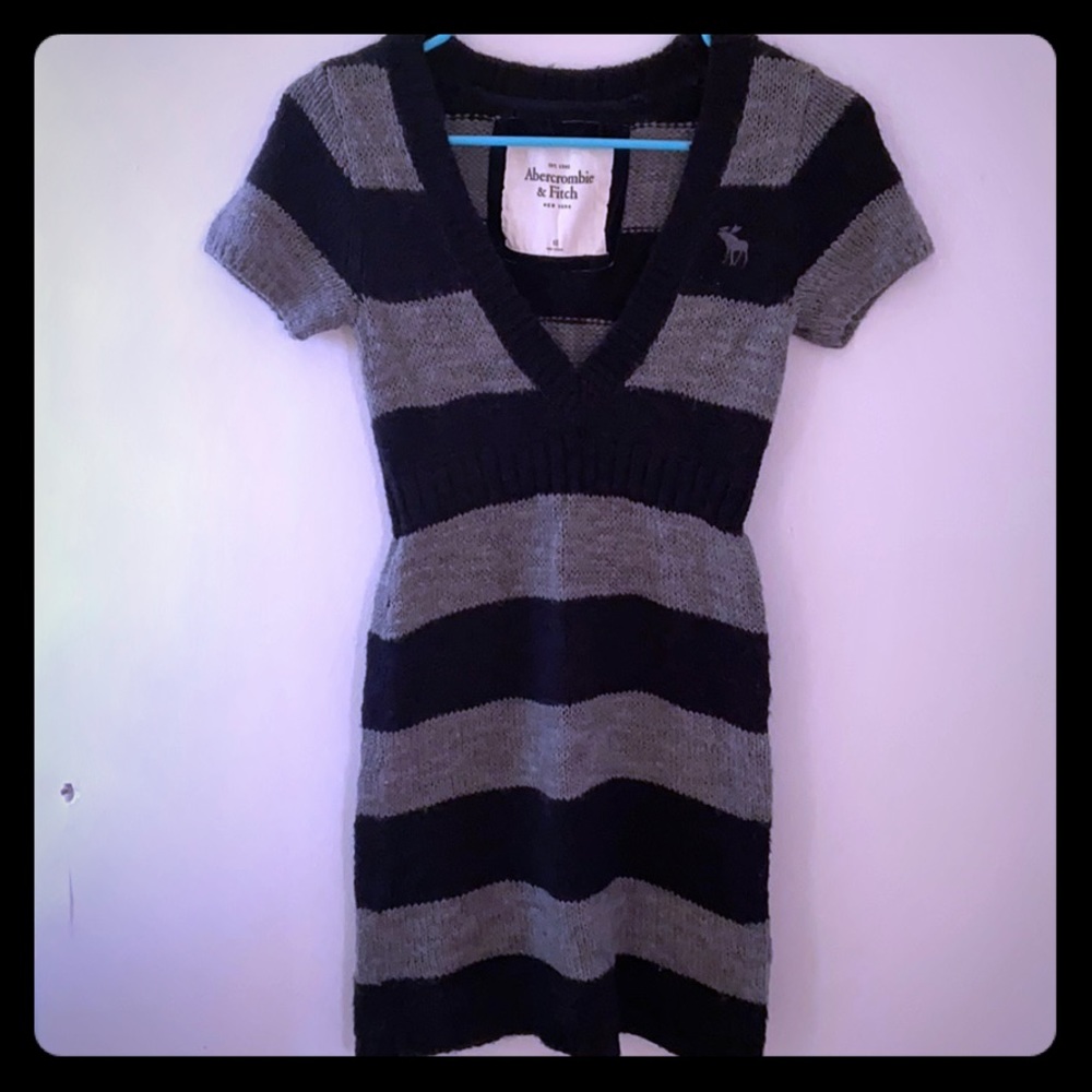 Abercrombie & Fitch Women Black & Gray Knit Dress